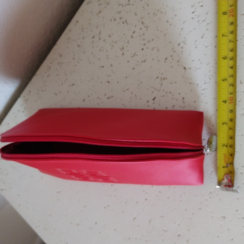 Givenchy pouch - Picture 9 of 12